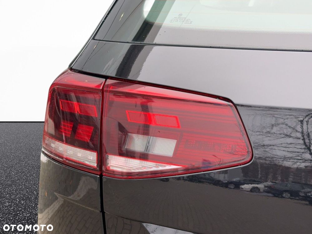 Volkswagen Passat Variant - 9