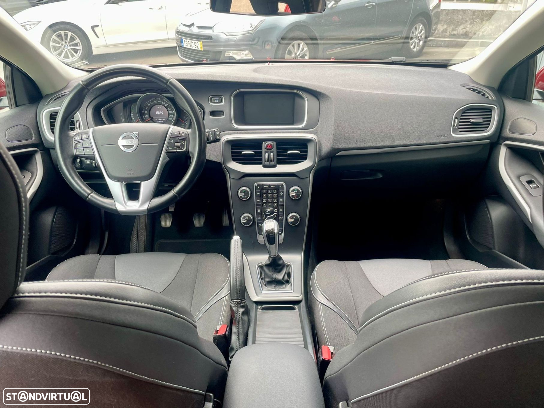 Volvo V40 1.6 D2 Eco Momentum - 8