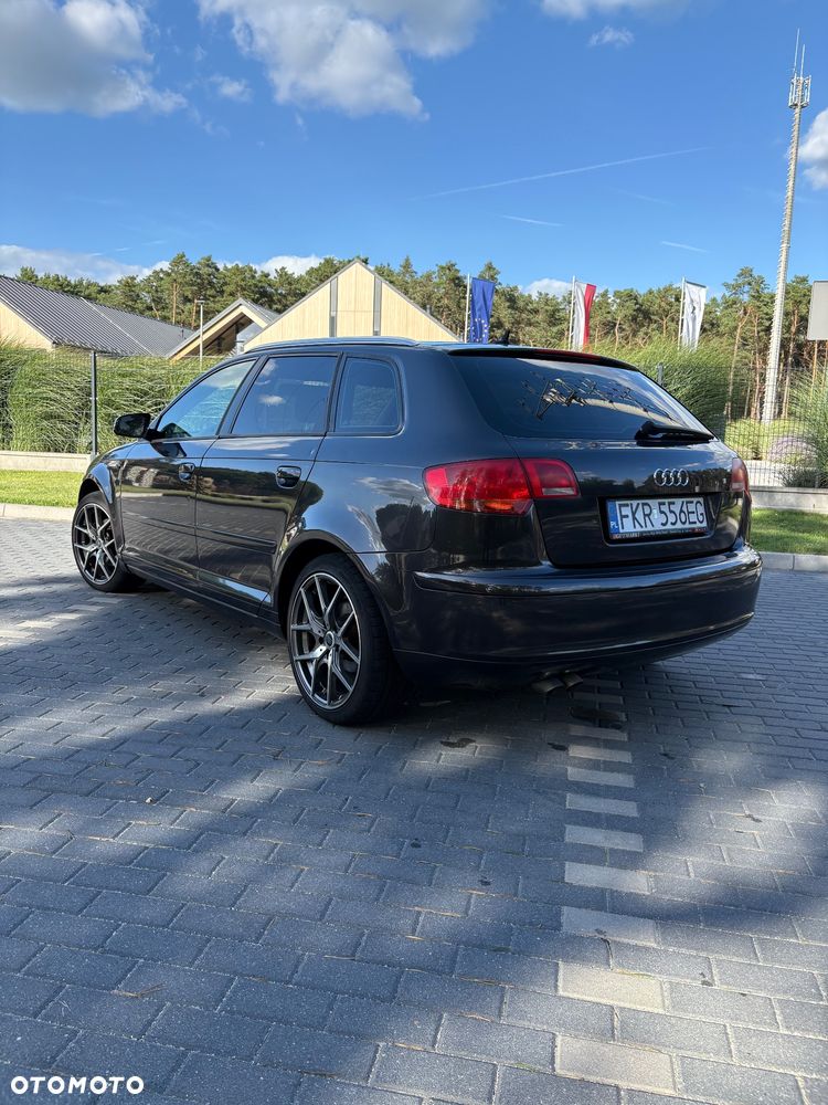 Audi A3 Sportback - 6