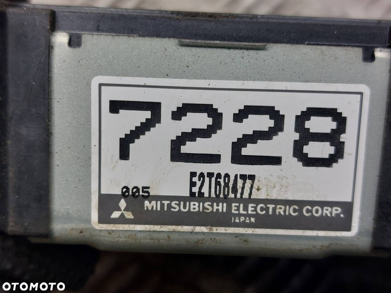 ZESTAW STARTOWY MITSUBISHI CARISMA I 1.6 B MD347228 E2T68477 MR309663 - 3