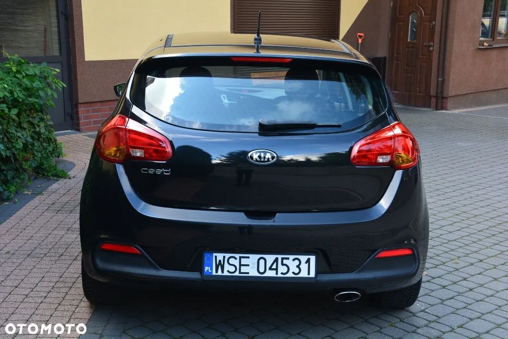 Kia Ceed 1.6 GDI L Business Line - 17