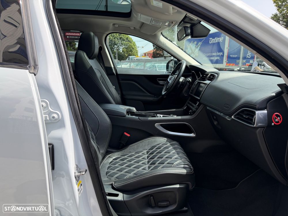 Jaguar F-Pace 20d Aut. R-Sport - 51