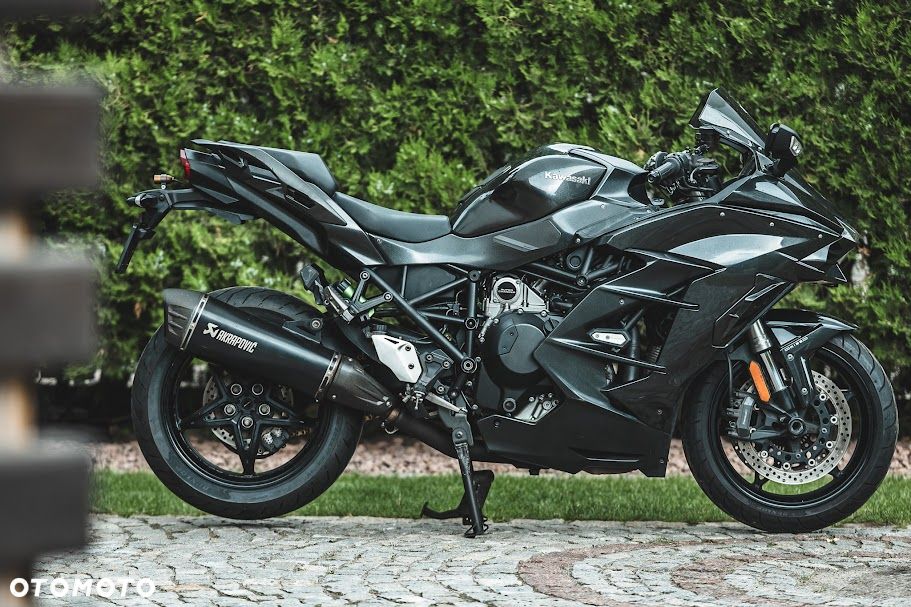 Kawasaki Ninja H2 SX - 1
