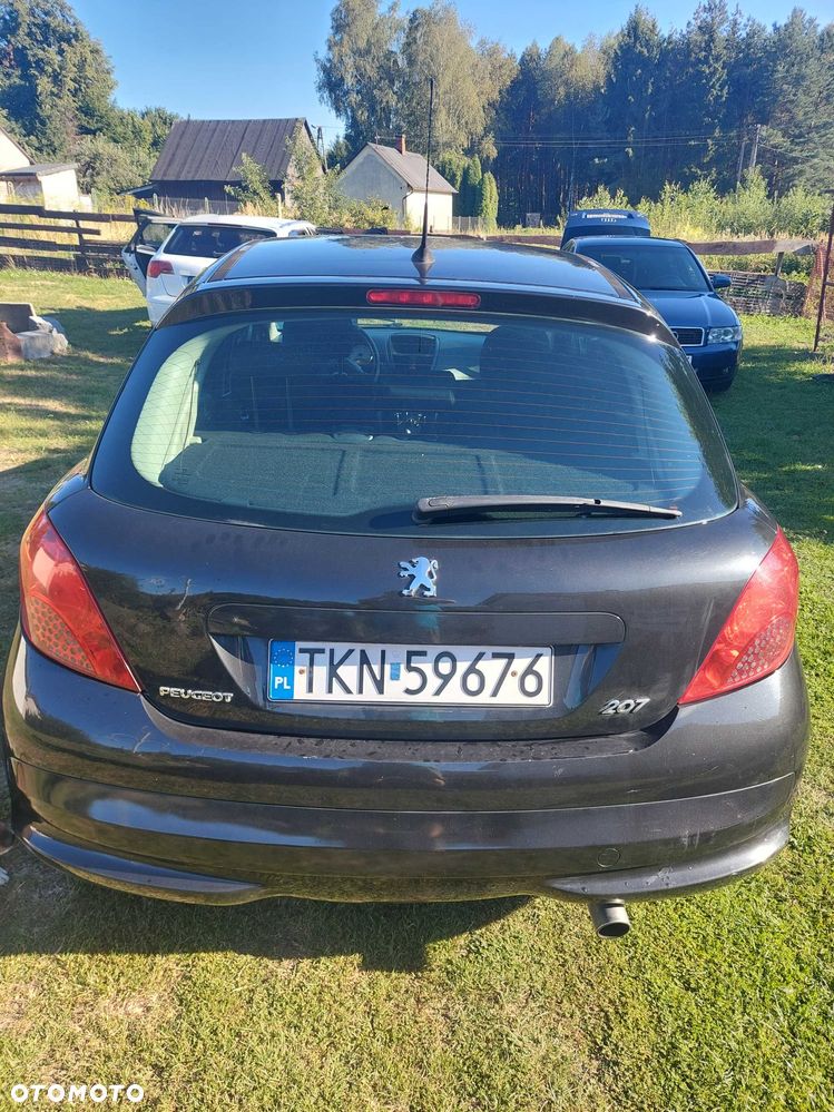 Peugeot 207 - 3