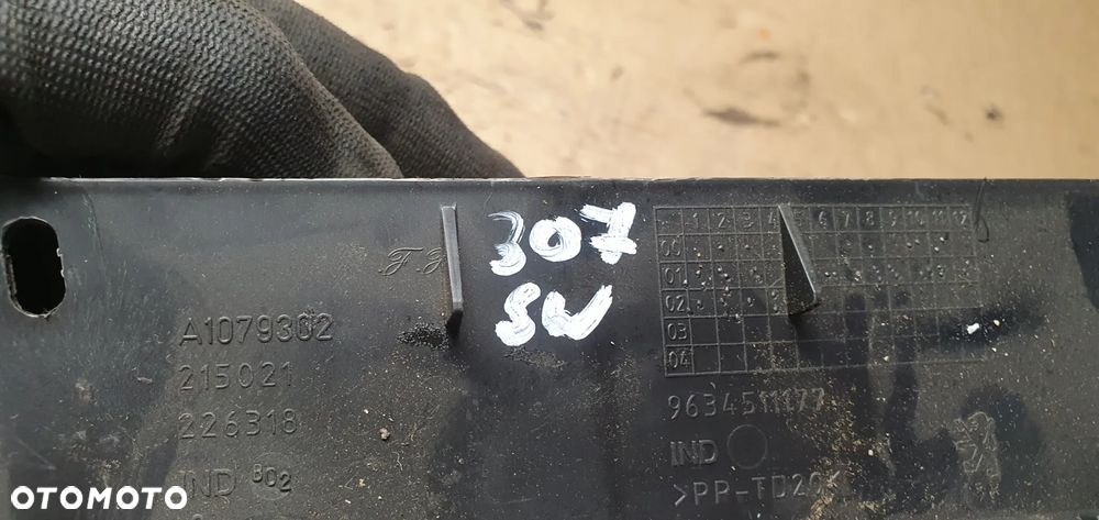 Kratka nawiewu powietrza środkowa Peugeot 307 9634511177 - 5