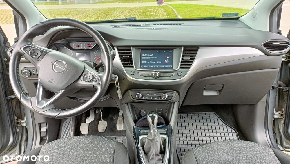 Opel Crossland X - 12