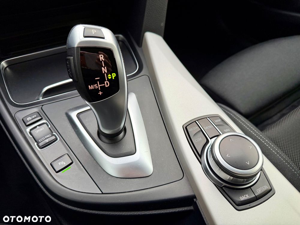 BMW Seria 3 320d xDrive Advantage sport - 15