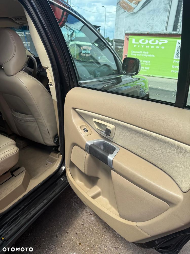 Volvo XC 90 4.4 V8 AWD Momentum - 16