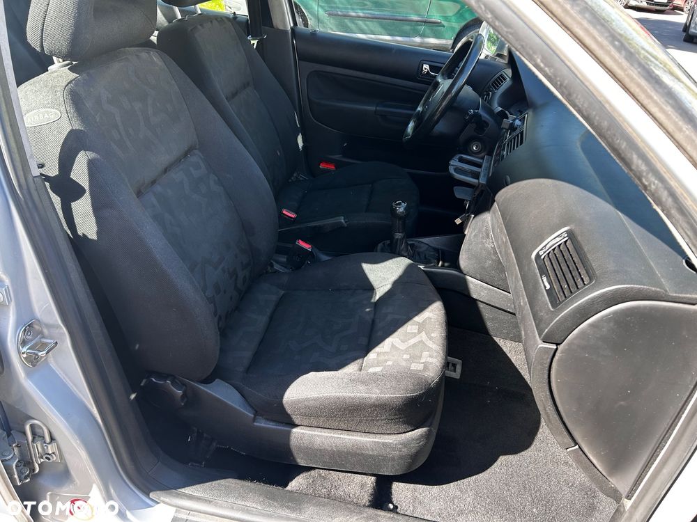 Volkswagen Bora Variant 1.9 TDI - 9