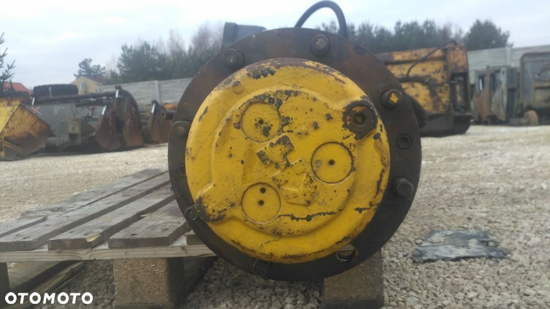 Most Dana Spicer Clark Hurth 313/171/52 S-3x19 W-51 P-12 P-84,5cm Komatsu WA 75 tylny - 10