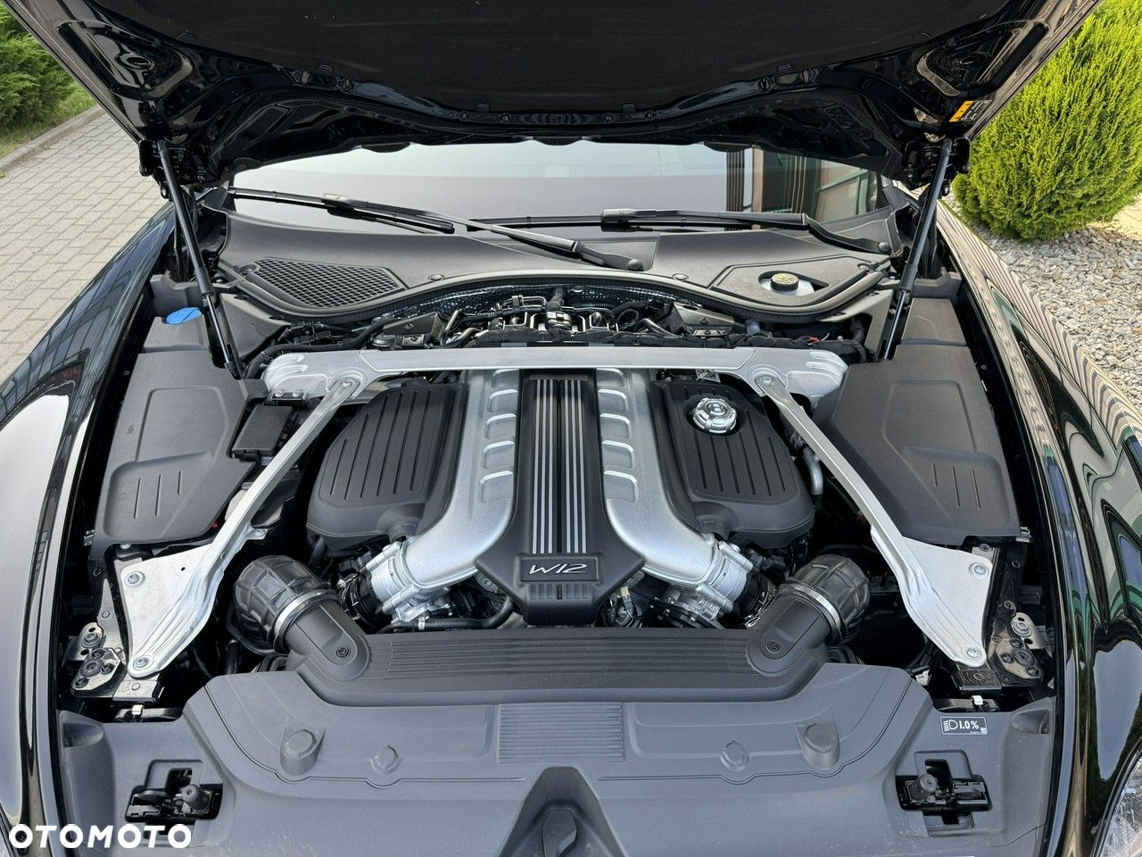 Bentley Continental GT - 12