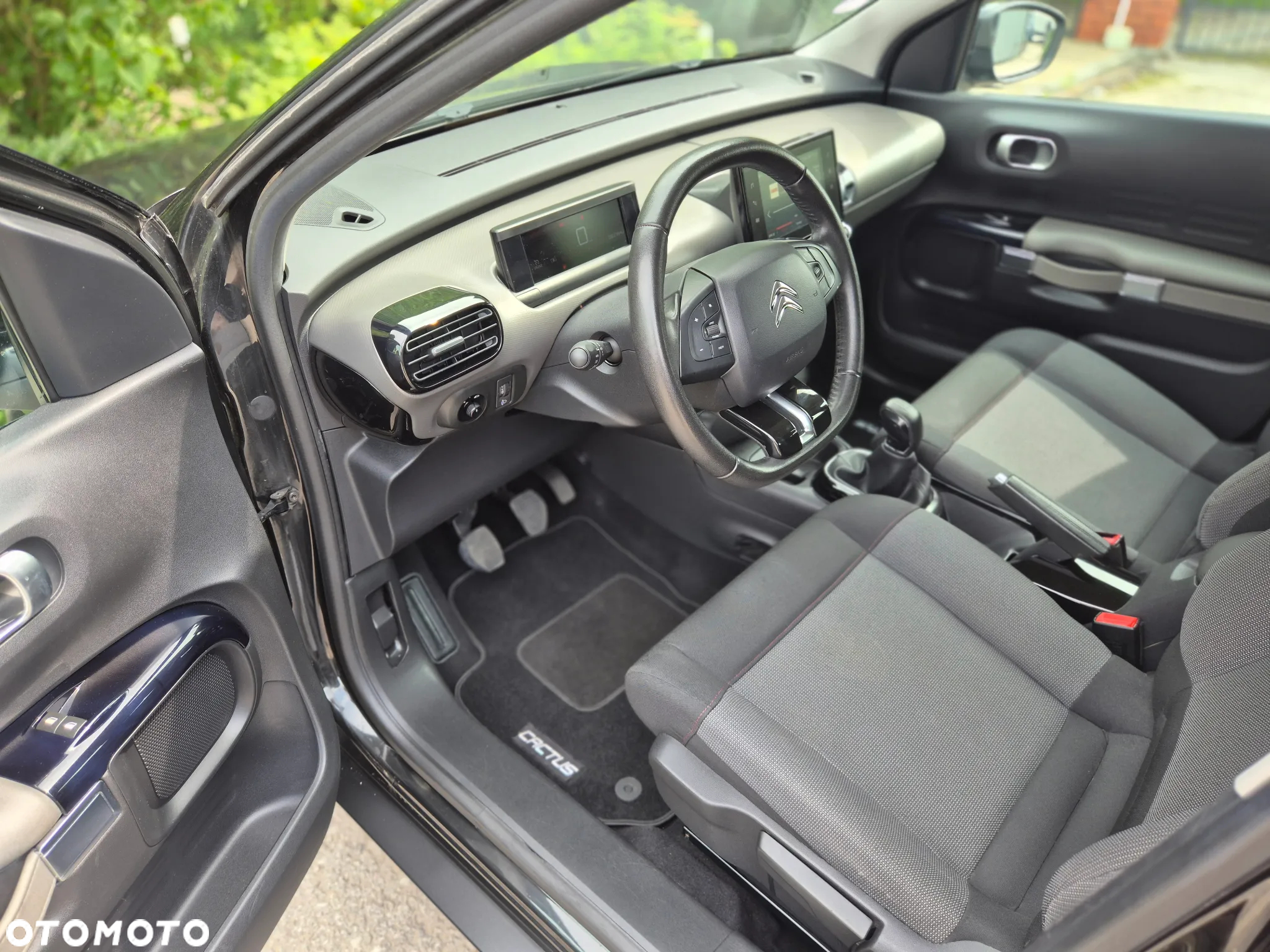 Citroën C4 Cactus 1.2 PureTech Shine S&S - 15