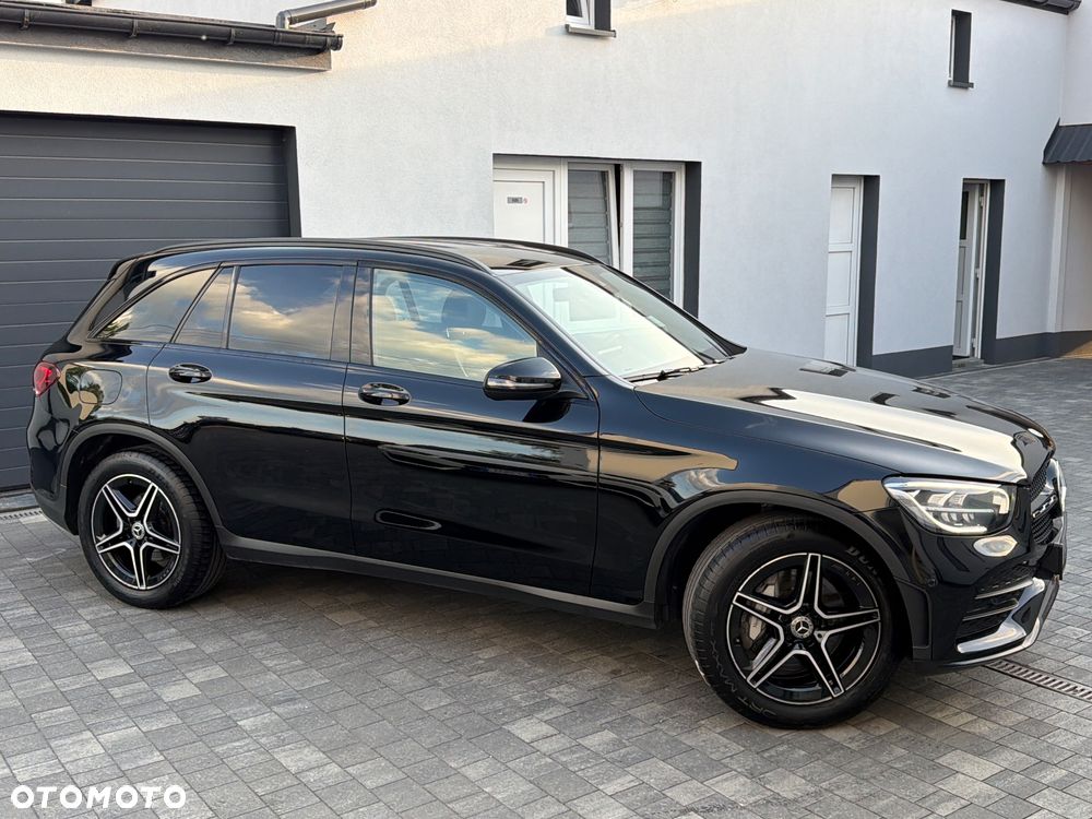Mercedes-Benz GLC 200 4Matic 9G-TRONIC AMG Line - 35