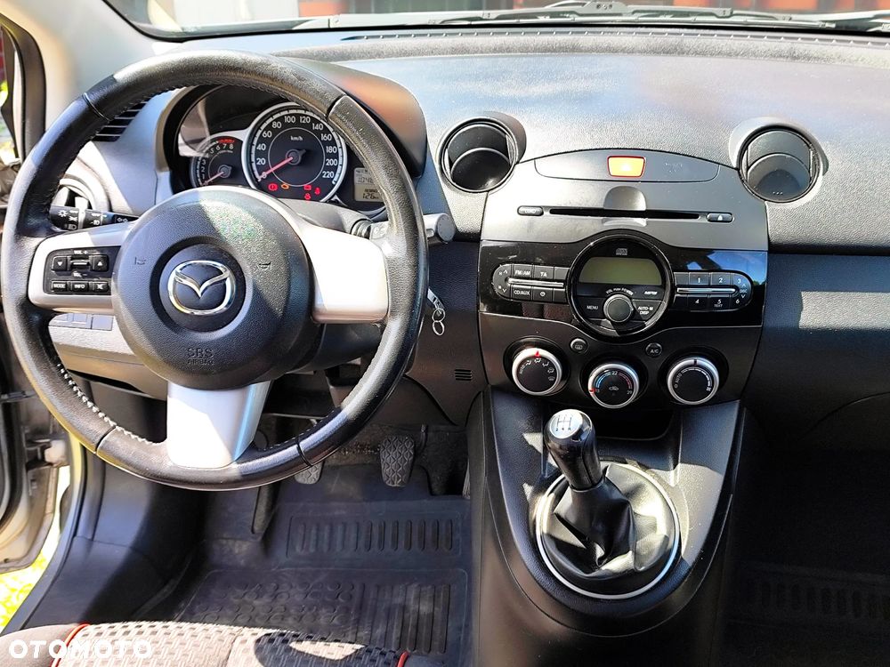Mazda 2 1.3 Exclusive - 5