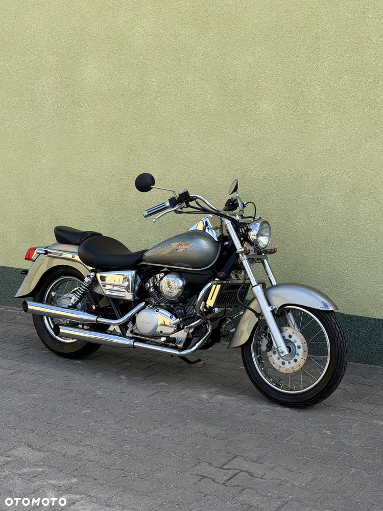 Honda Shadow - 1