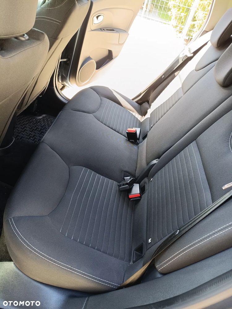 Renault Clio 0.9 Energy TCe Limited - 16