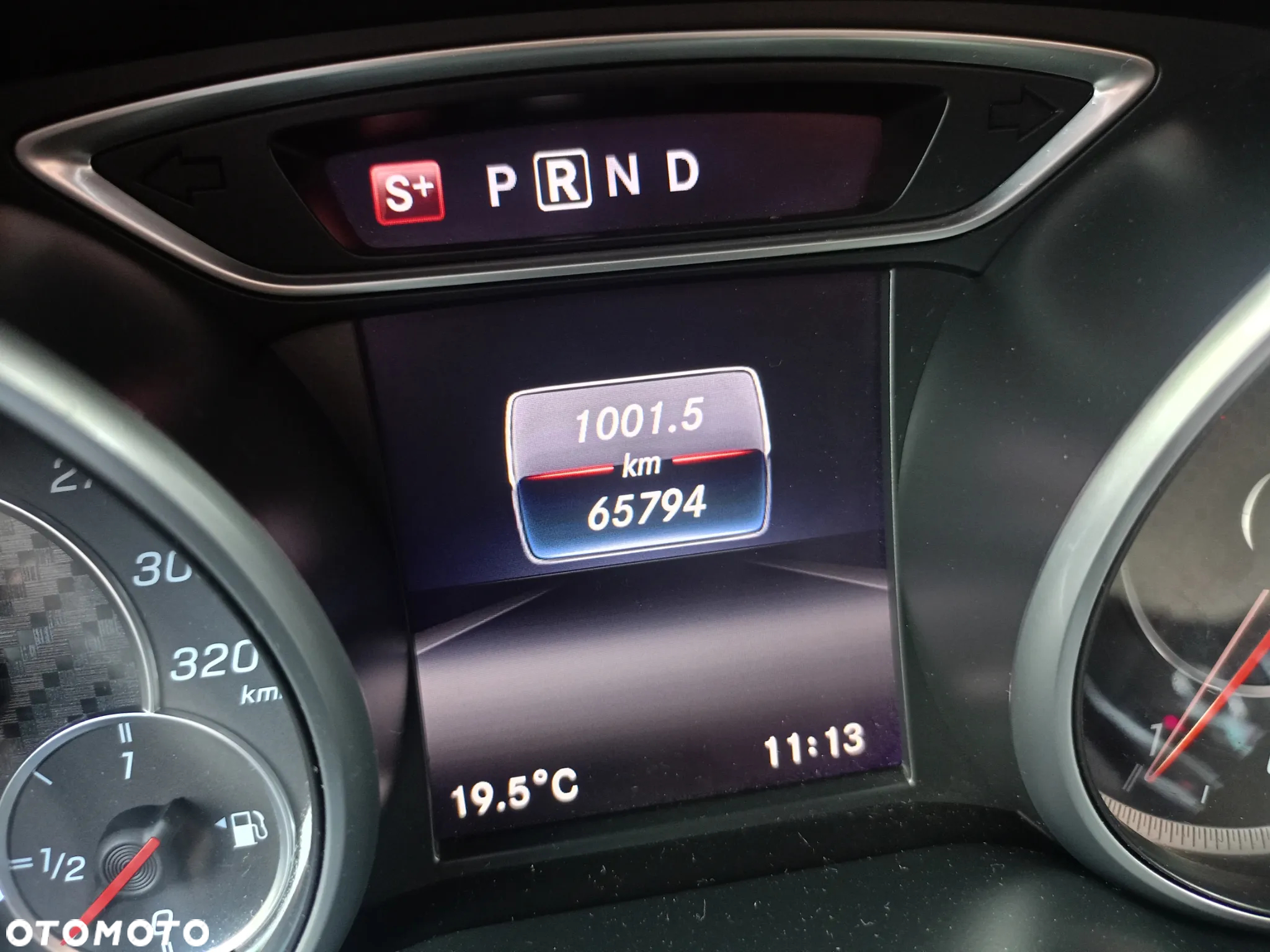 Mercedes-Benz GLA AMG 45 4-Matic - 21