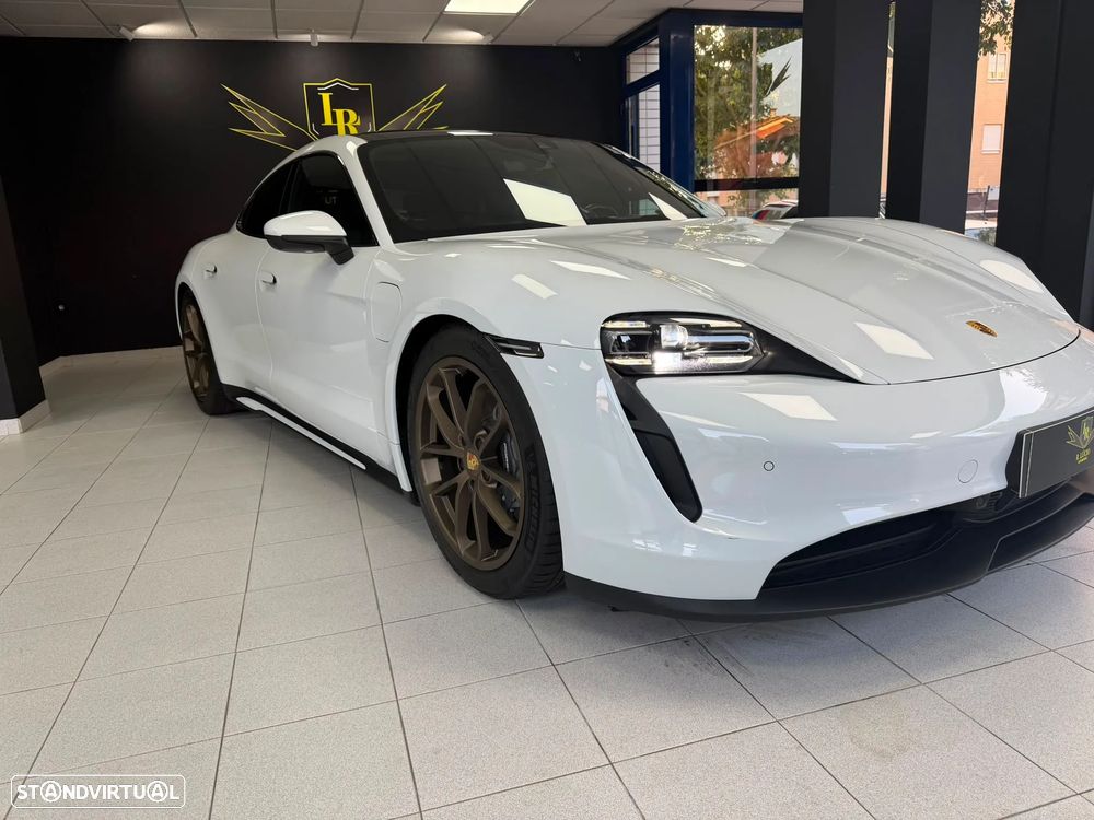 Porsche Taycan Bateria Performance Plus - 6