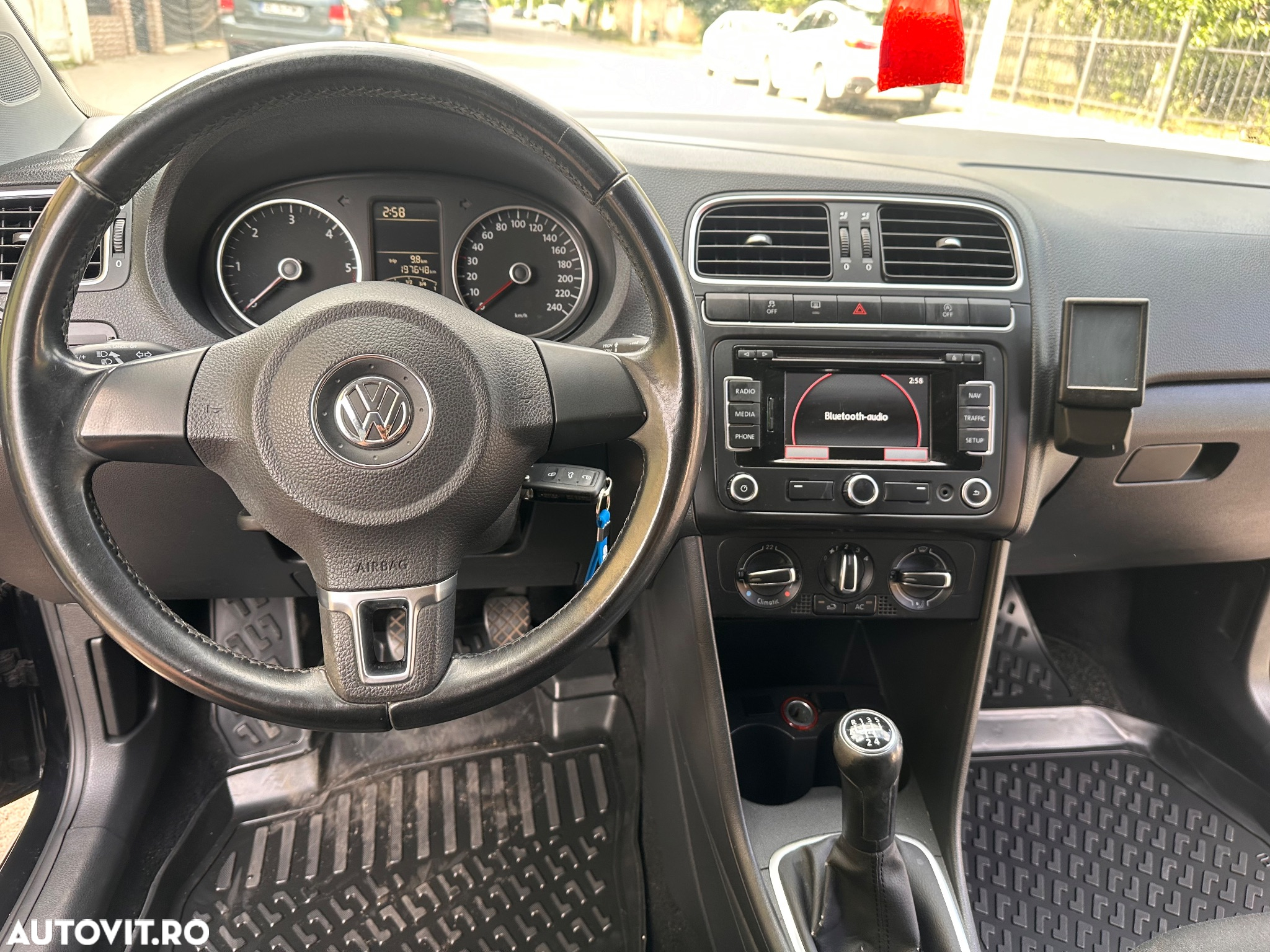 Volkswagen Polo - 7