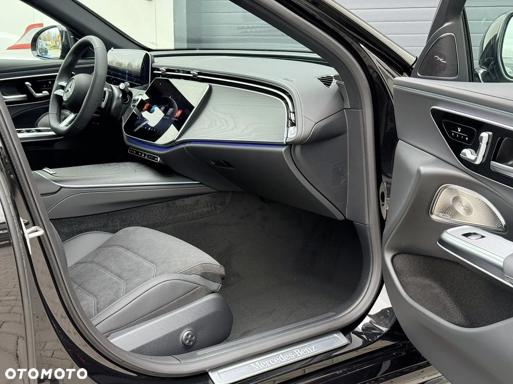 Mercedes-Benz Klasa E - 27