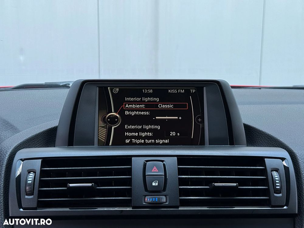 BMW Seria 1 118d Sport Line - 13
