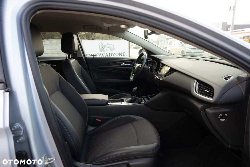 Opel Insignia 1.5 T Innovation S&S - 14