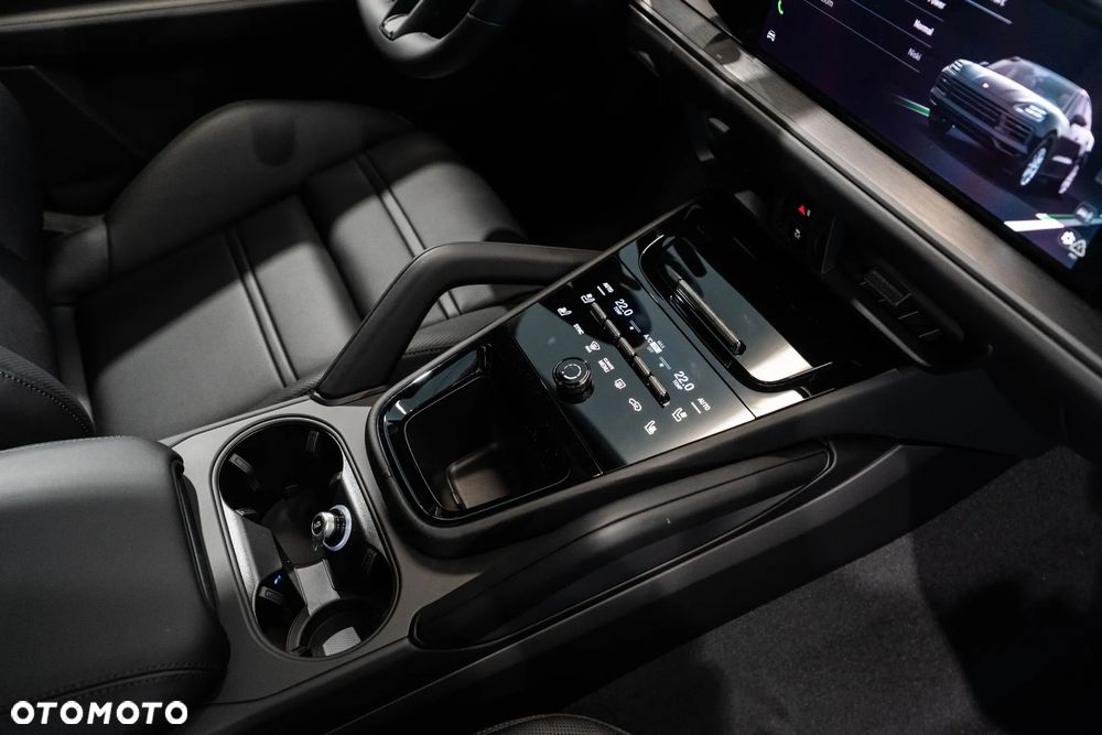 Porsche Cayenne E-Hybrid PHEV - 13