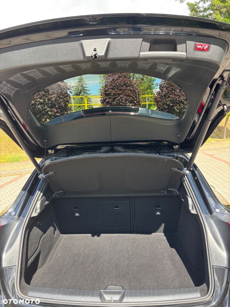 Mercedes-Benz GLA 250 4-Matic - 13