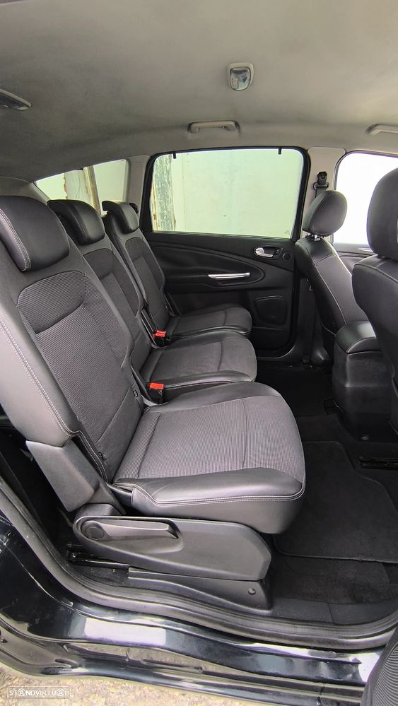 Ford S-Max 1.8 TDCi Titanium 7L - 44