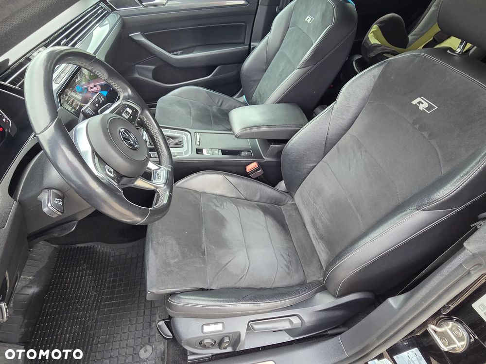 Volkswagen Arteon 2.0 TDI SCR R-Line DSG - 12