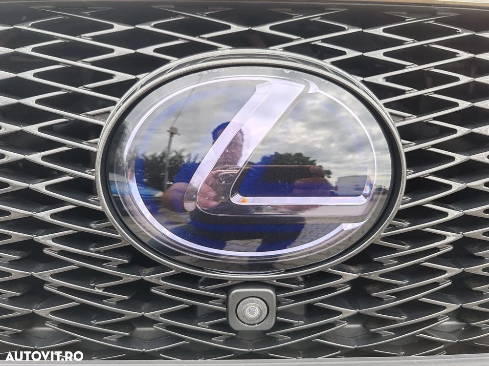 Lexus Seria LS - 7