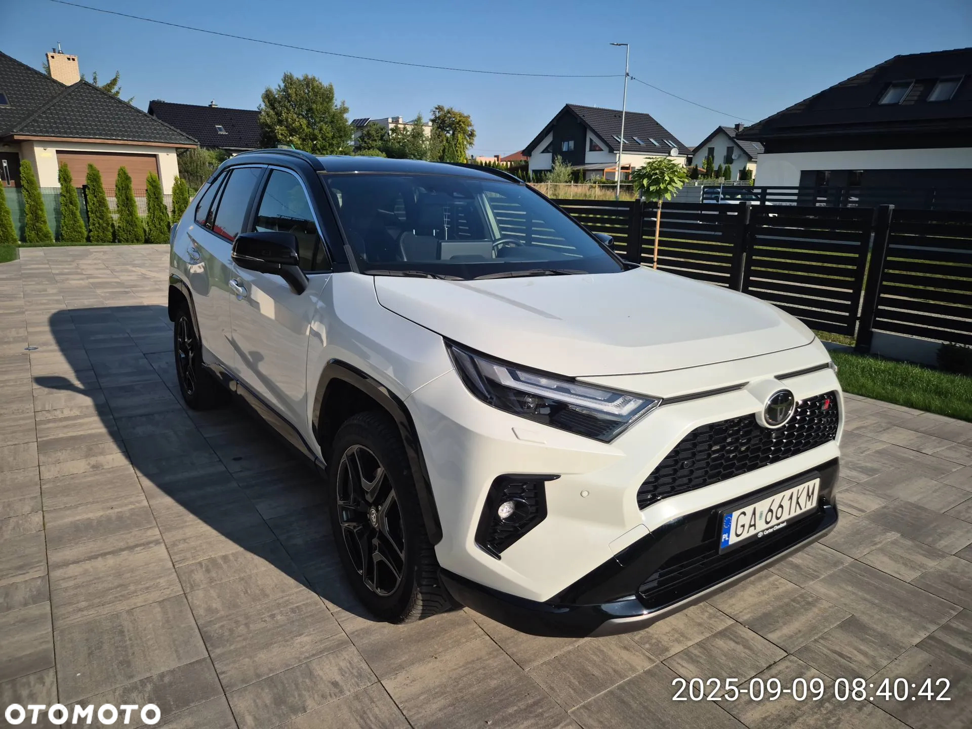 Toyota RAV4 - 4