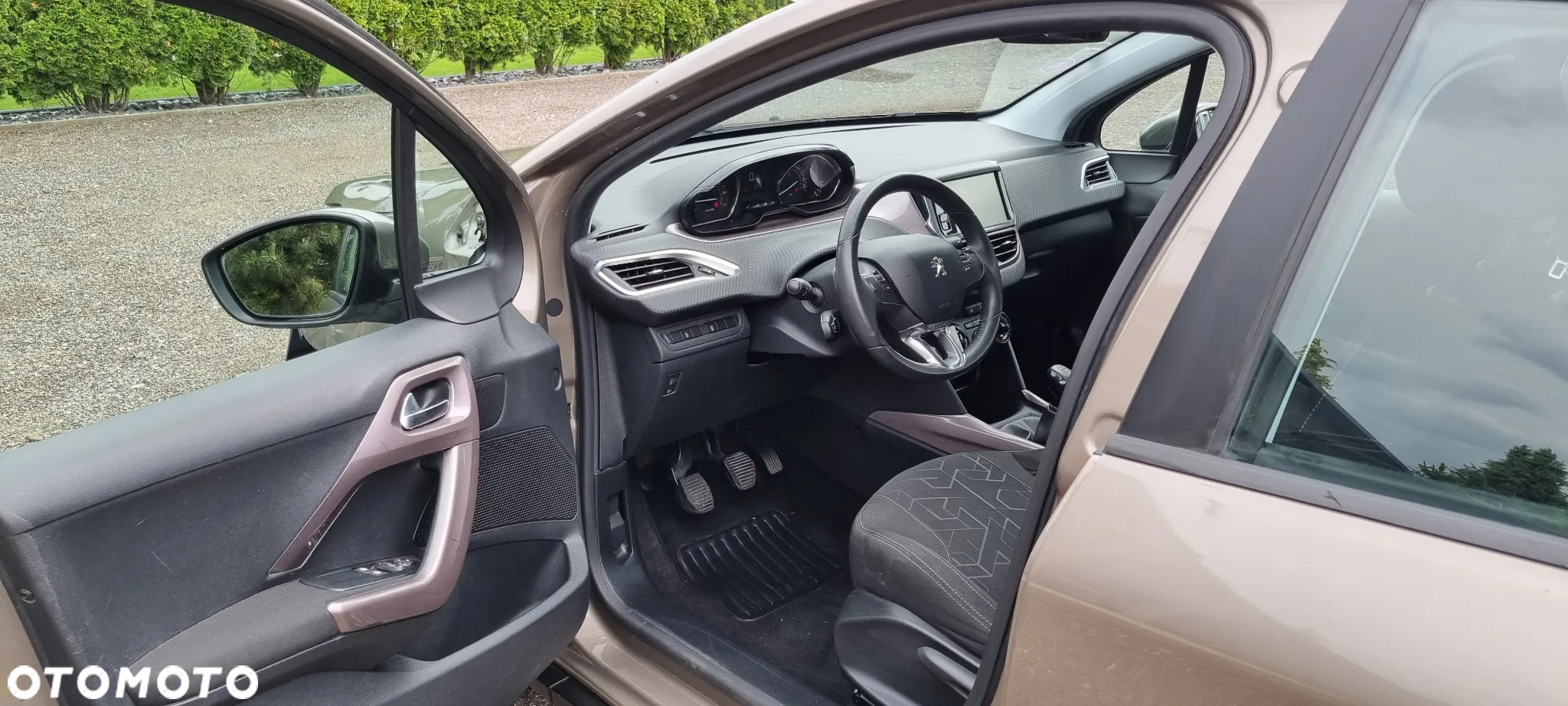 Peugeot 2008 - 5
