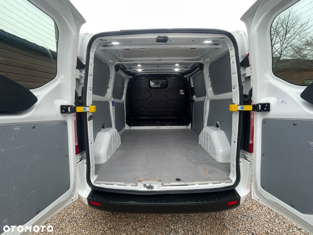 Ford Transit Custom - 10