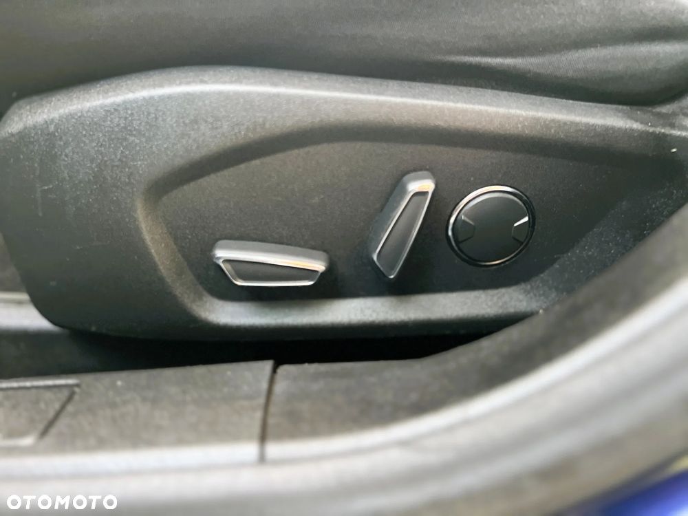 Ford Fusion - 25