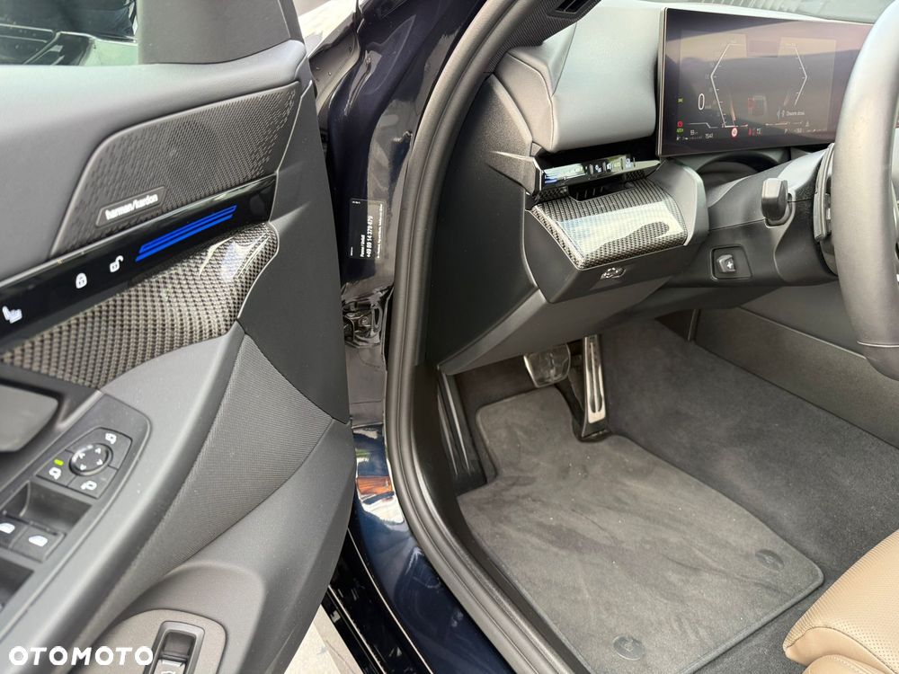 BMW Seria 5 520d xDrive Touring - 21