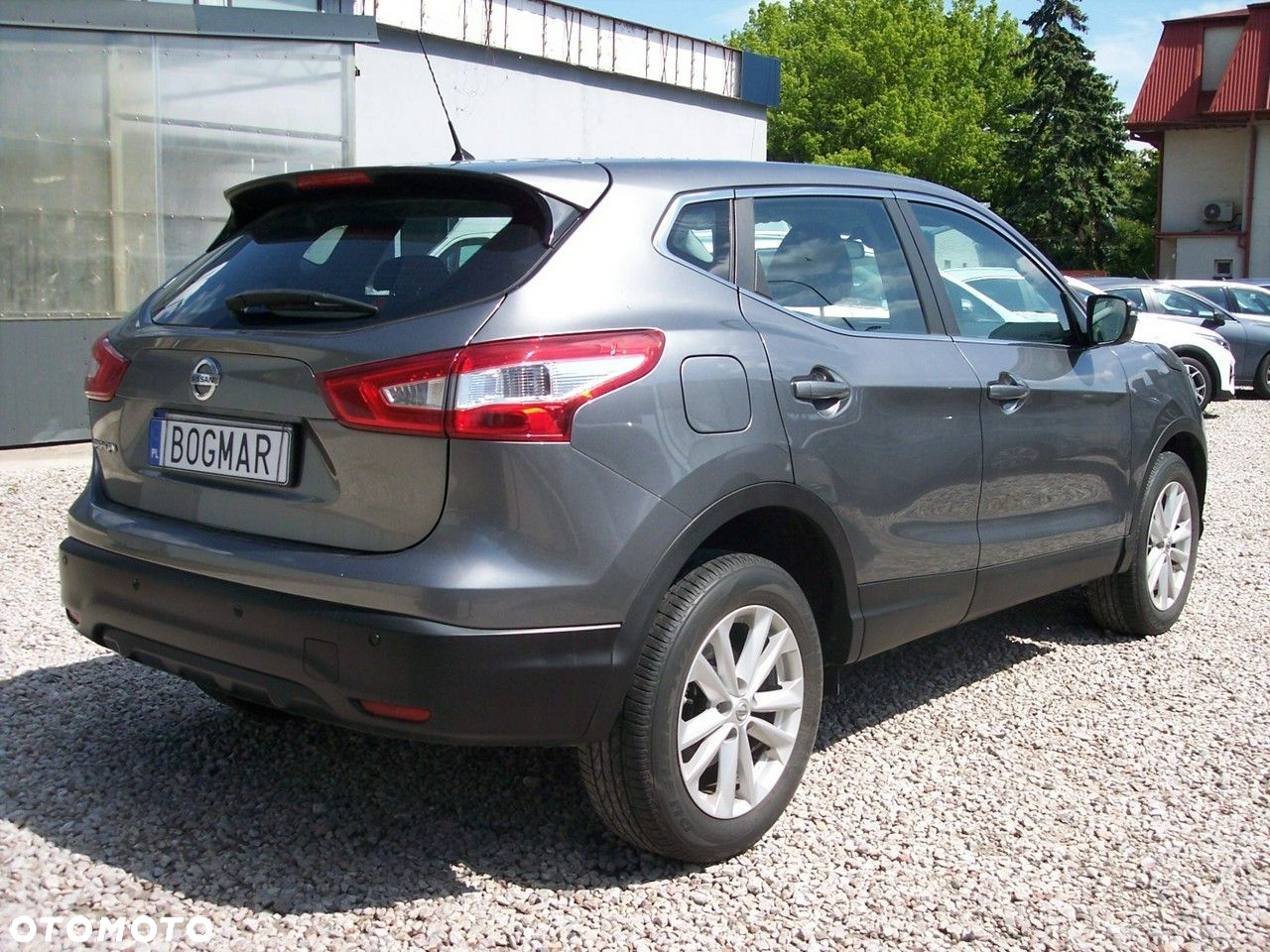 Nissan Qashqai 1.2 DIG-T Acenta Xtronic EU6 - 6