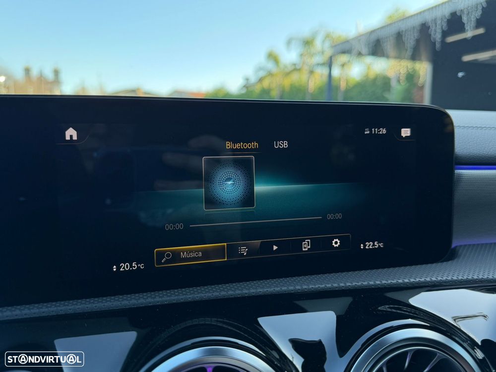 Mercedes-Benz CLA 250 e Shooting Brake AMG Line - 46