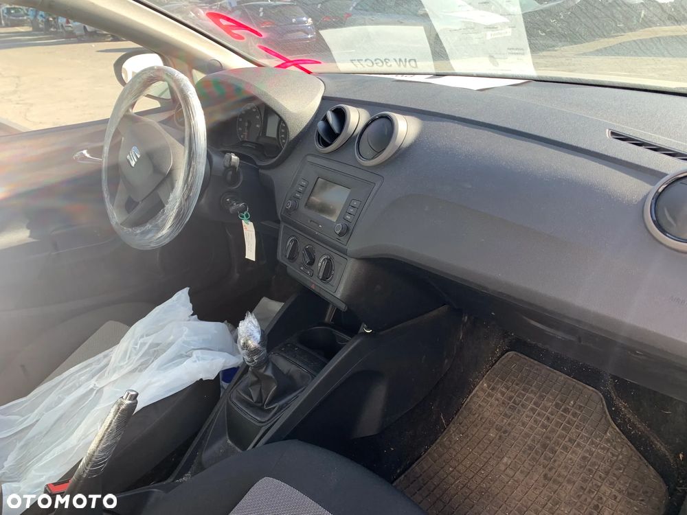 SEAT IBIZA ST 2016 *SAMOCHÓD NA CZĘŚCI* 4981  P5 / X7W MASKA, LAMPA, DRZWI, LUSTERKO, ZDERZAK, GRILL, BŁOTNIK, KLAPA, BELKA, DESKA, FOTELE, KANAPA, ĆWIARTKA KIEROWNICA, TARCZE, ZACISKI, ZAWIESZENIE, KOMPLETNY PRZÓD, KOMPLETNY TYŁ, LICZNIK, ZEGARY, PRAWE LEWE PRZÓD TYŁ - 5