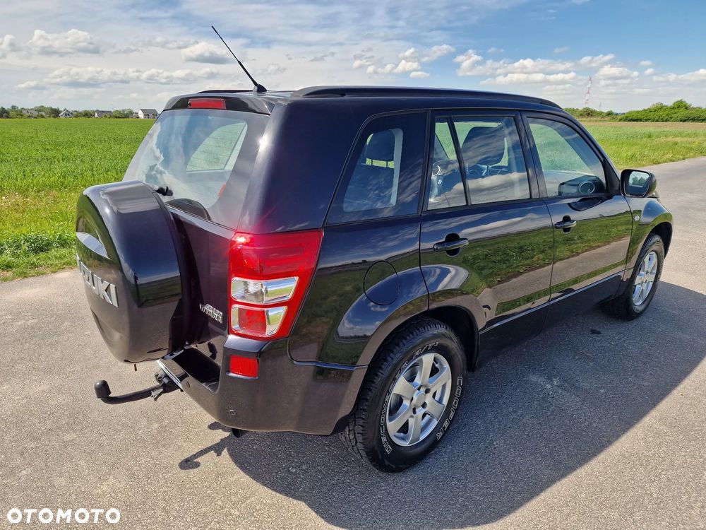 Suzuki Grand Vitara 2.0 - 25