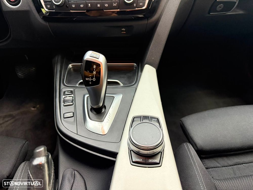 BMW 320 - 30