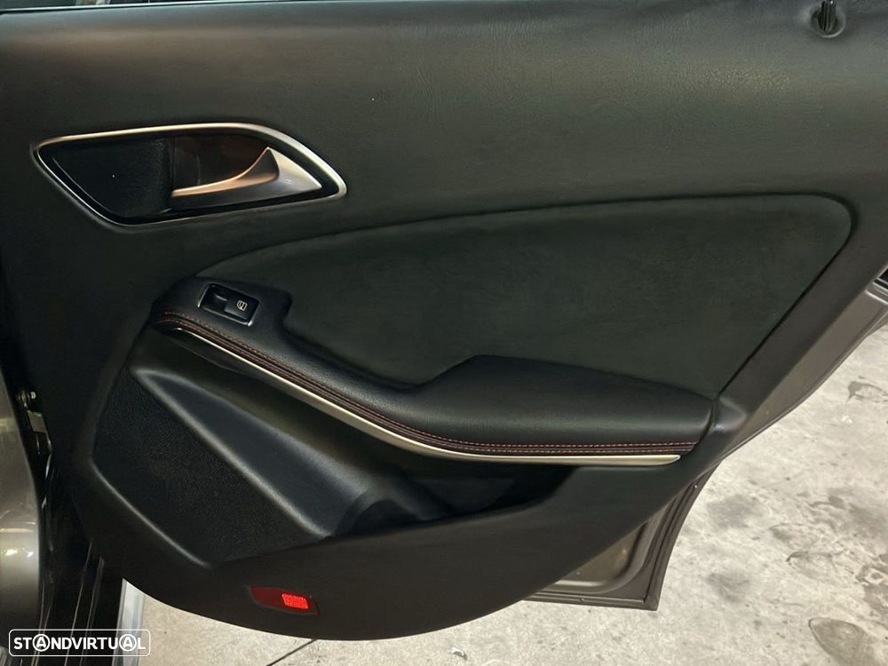 Mercedes-Benz CLA 220 - 21