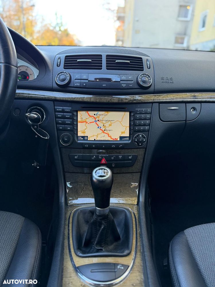 Mercedes-Benz E 220 CDI - 24