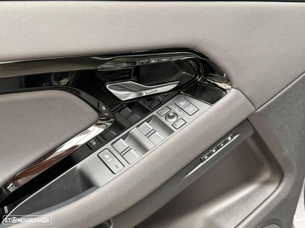 Land Rover Range Rover Evoque P300e Dynamic HSE - 39