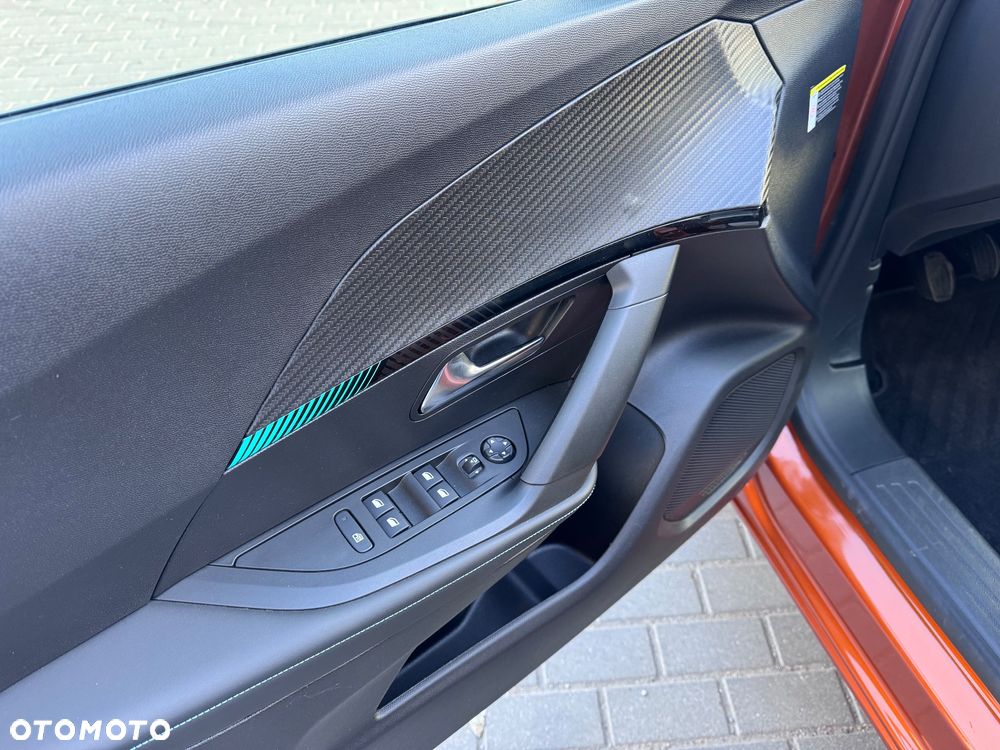 Peugeot 2008 PureTech 100 Allure - 28