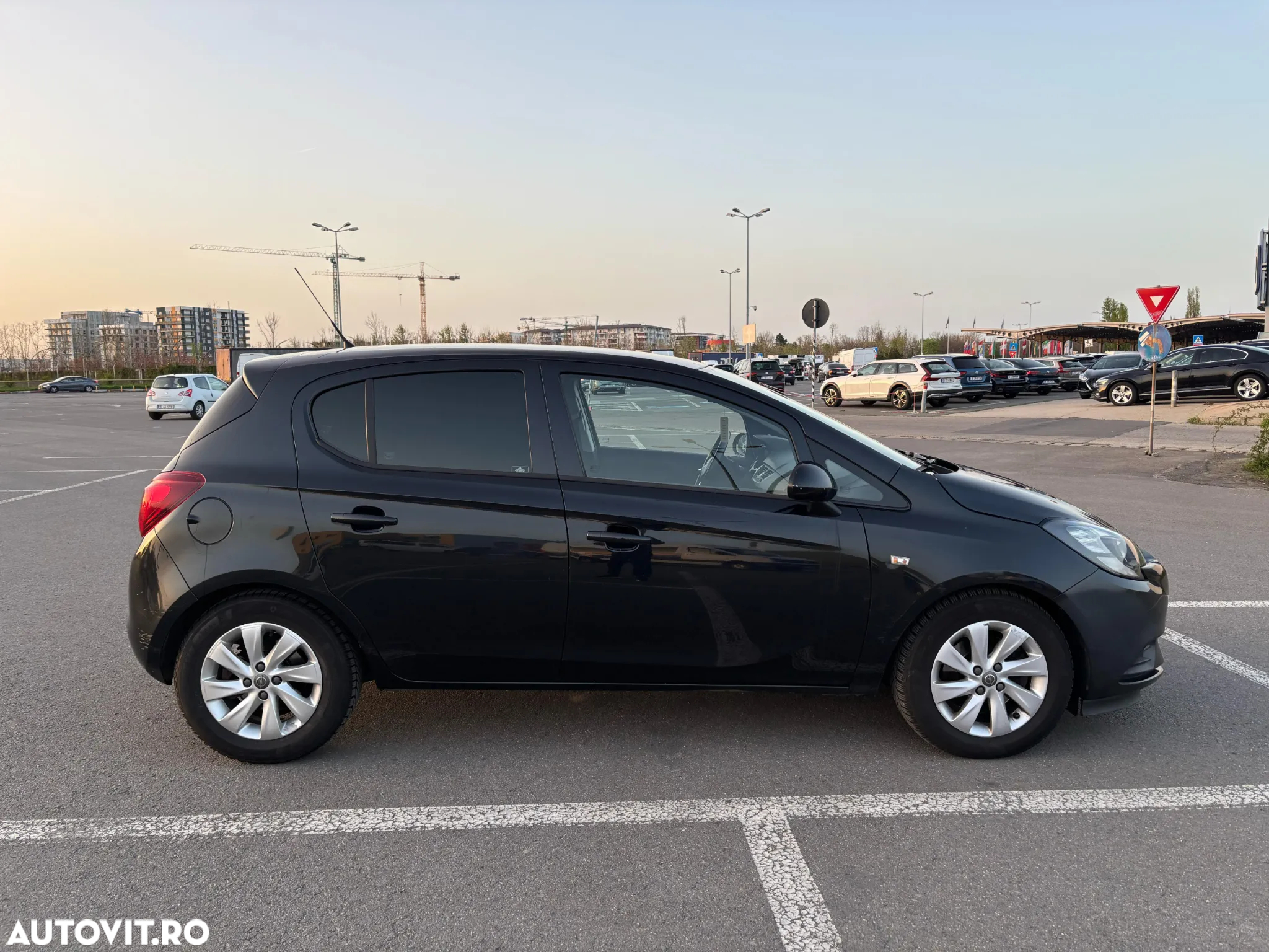 Opel Corsa 1.3 CDTI EcoFlex Start/Stop Cosmo - 13