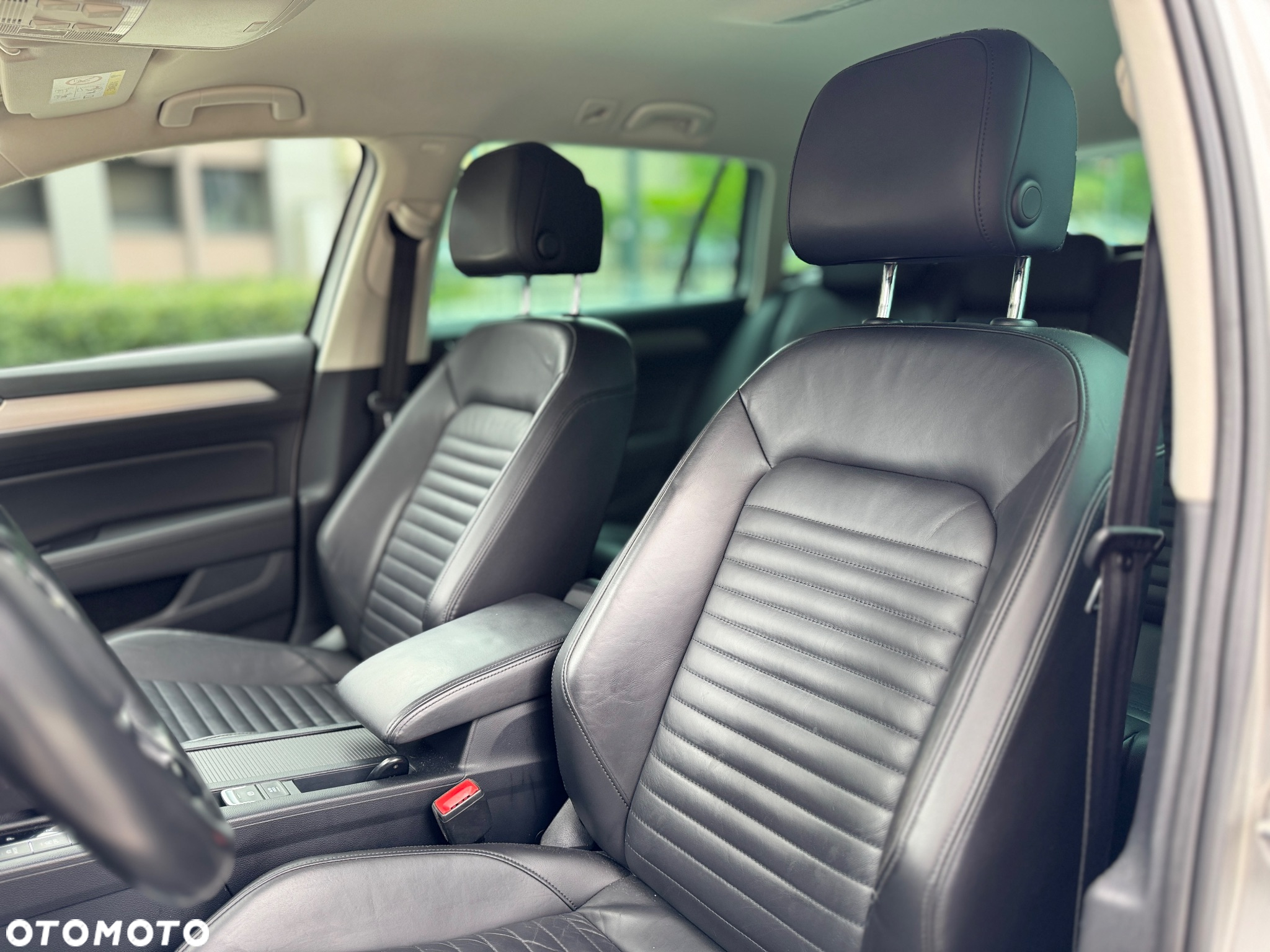 Volkswagen Passat 2.0 TDI 4Mot Elegance DSG - 18