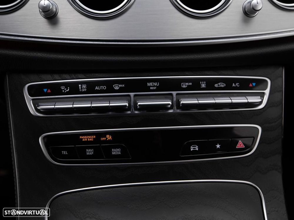 Mercedes-Benz E 300 de 4Matic 9G-TRONIC - 24