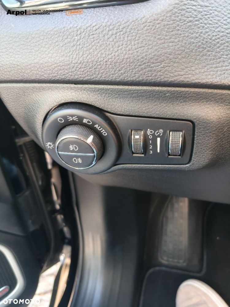 Jeep Compass - 12