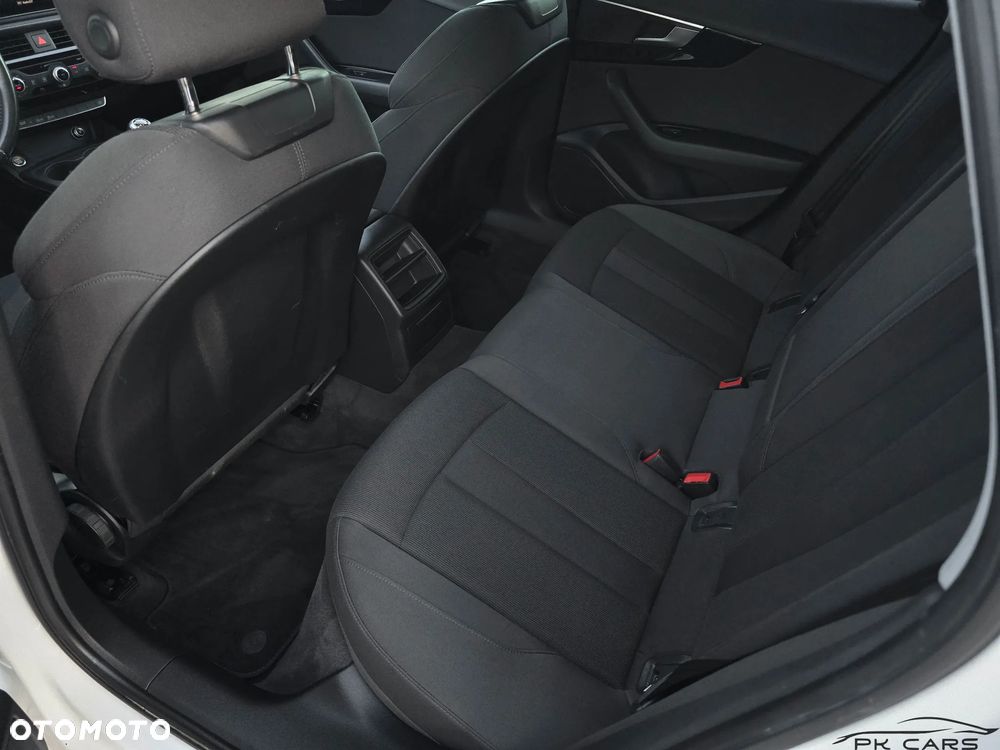 Audi A4 Avant 2.0 TDI quattro sport - 35